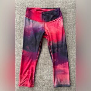 Reebok Women’s Cropped Leggings Vibrant Red and Black